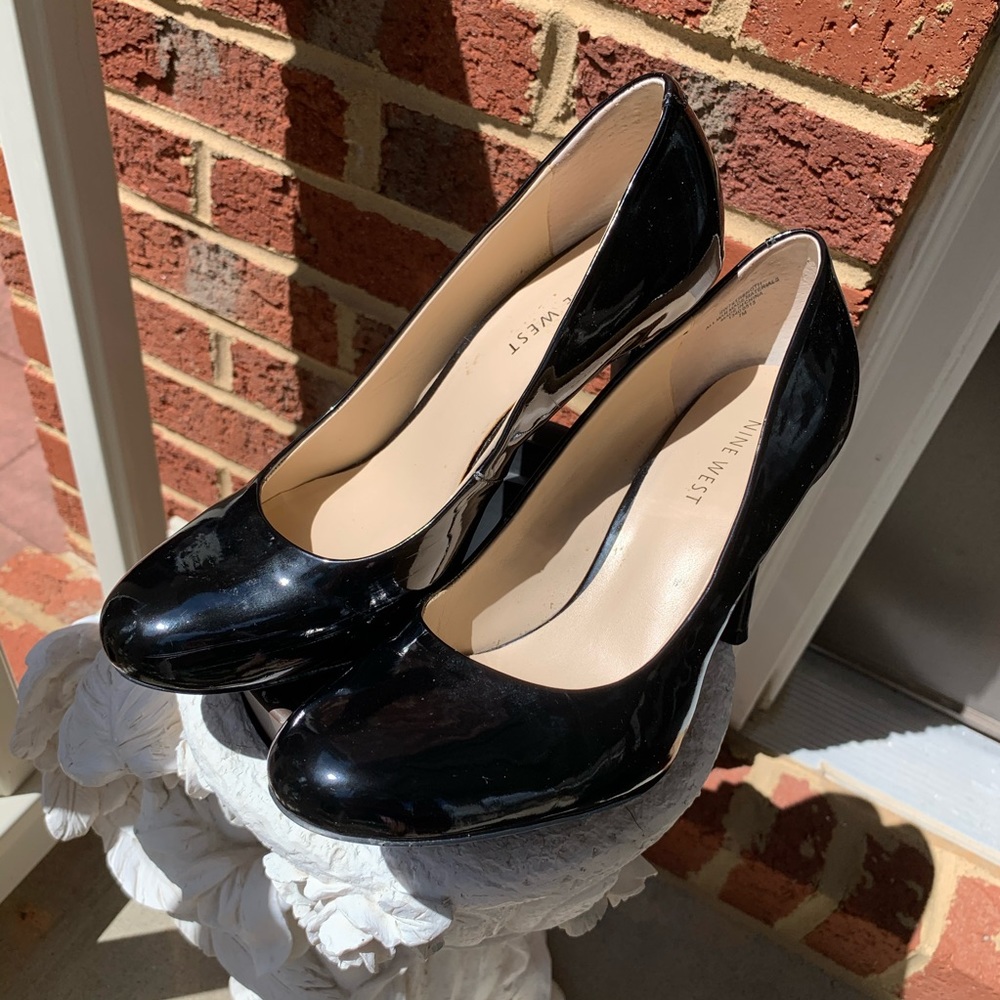 Nine West black leather heels